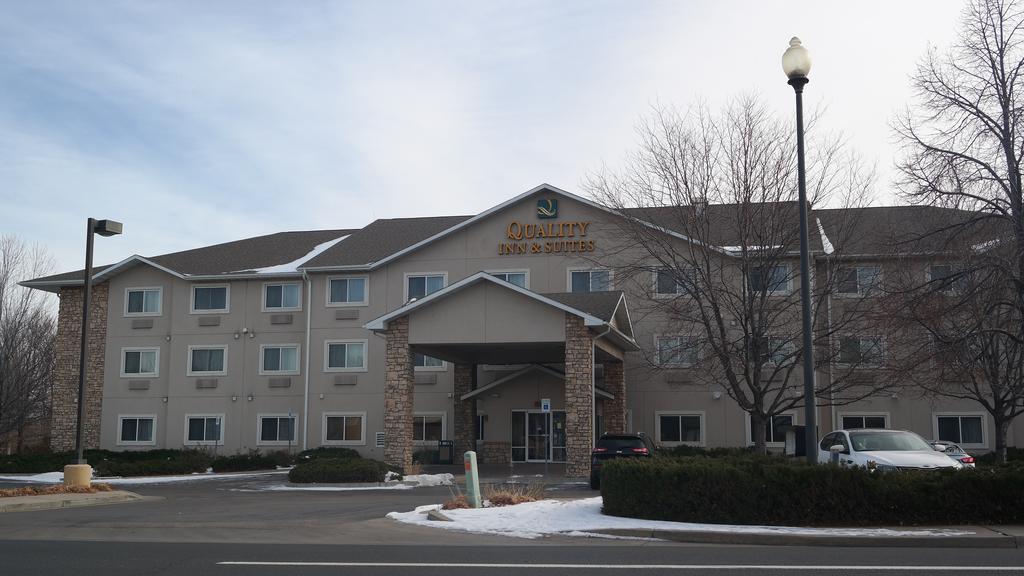 Quality Inn & Suites Loveland Exterior photo